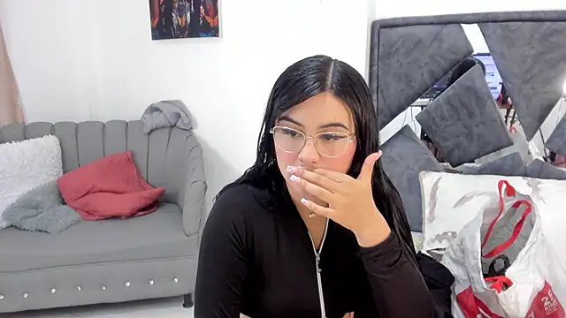 Dulce amg online show from March 19, 2026, 3:06 am