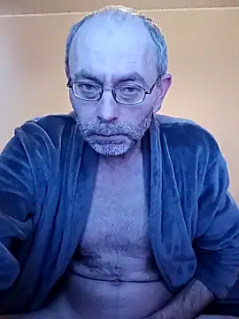 BesterJunge45 online show from January 10, 2025, 9:23 am