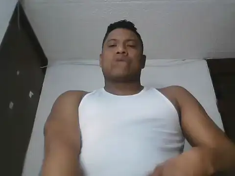 latinblack01 online show from November 2, 2025, 5:01 am