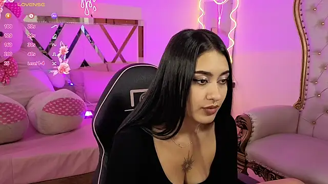 Snapshot of Moonshine_tay chatting on September 23, 2025, 7:54 pm Moonshine tay online show from September 23, 2025, 7:54 pm