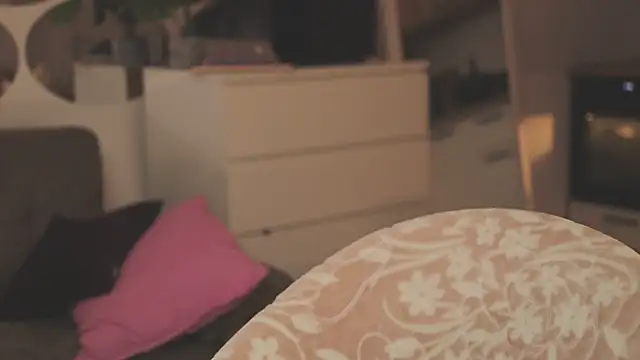 LikaBerry1 online show from November 9, 2025, 12:20 pm