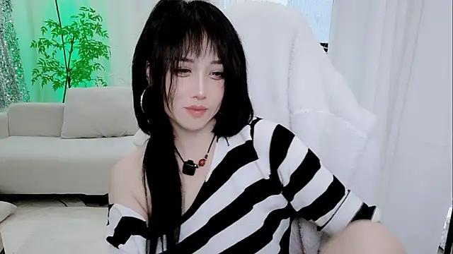 Vaness-a online show from November 14, 2025, 3:15 pm