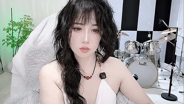 Vaness-a online show from October 13, 2025, 3:24 pm