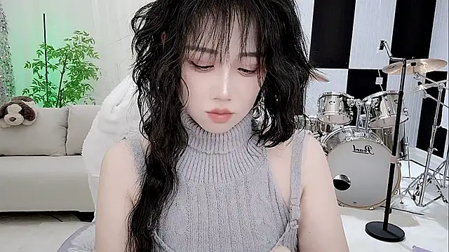 Vaness-a online show from October 17, 2025, 12:40 pm