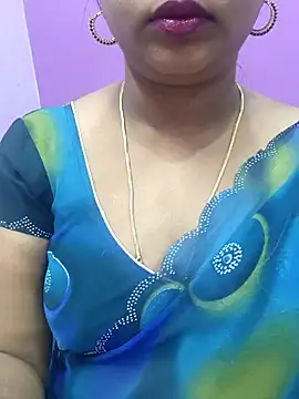 Snapshot of Vaishali90 chatting on February 14, 2025, 5:36 pm Vaishali90 online show from February 14, 2025, 5:36 pm