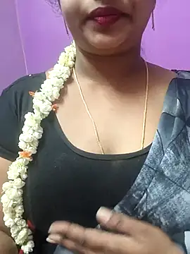 Snapshot of Vaishali90 chatting on March 17, 2025, 7:57 am Vaishali90 online show from March 17, 2025, 7:57 am