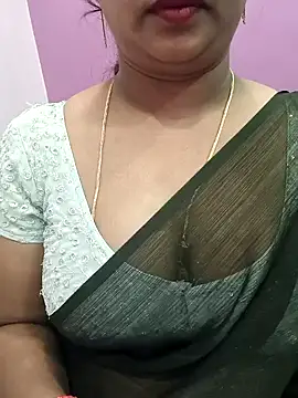 Snapshot of Vaishali90 chatting on February 3, 2025, 8:13 pm Vaishali90 online show from February 3, 2025, 8:13 pm