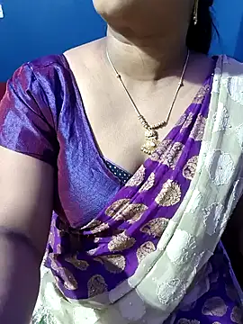 Snapshot of Vaishali90 chatting on December 10, 2024, 9:00 pm Vaishali90 online show from December 10, 2024, 9:00 pm