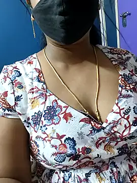 Snapshot of Vaishali90 chatting on December 5, 2024, 12:14 am Vaishali90 online show from December 5, 2024, 12:14 am