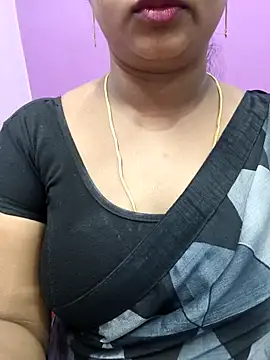 Snapshot of Vaishali90 chatting on March 17, 2025, 4:19 am Vaishali90 online show from March 17, 2025, 4:19 am