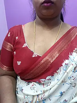 Snapshot of Vaishali90 chatting on February 17, 2025, 8:06 pm Vaishali90 online show from February 17, 2025, 8:06 pm