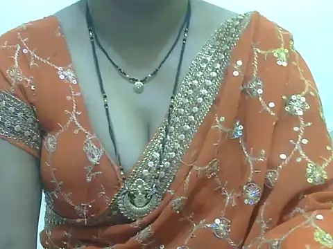 Snapshot of HOT-SEEMAA chatting on June 23, 2026, 5:44 pm HOT-SEEMAA online show from June 23, 2026, 5:44 pm
