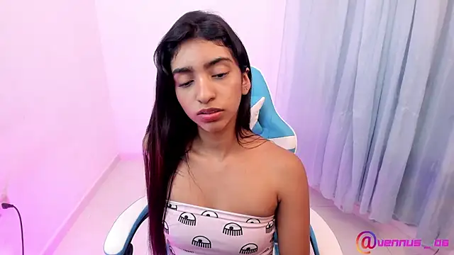 Snapshot of veronica_06 chatting on December 13, 2024, 1:48 am veronica 06 online show from December 13, 2024, 1:48 am
