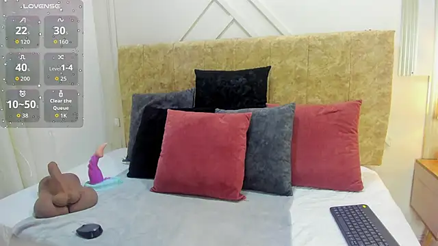 Snapshot of ashley__foxx_ chatting on November 14, 2025, 2:21 pm ashley foxx online show from November 14, 2025, 2:21 pm