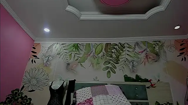 bigblackhotx1 online show from January 8, 2026, 1:06 pm