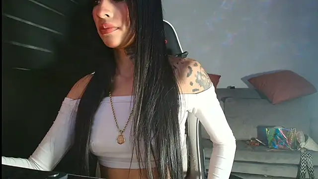 Snapshot of baby_alee chatting on November 14, 2025, 3:32 am baby alee online show from November 14, 2025, 3:32 am