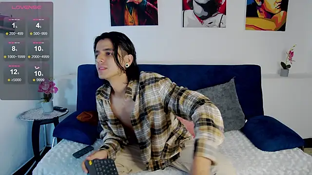 saul stonee online show from September 18, 2025, 8:45 pm