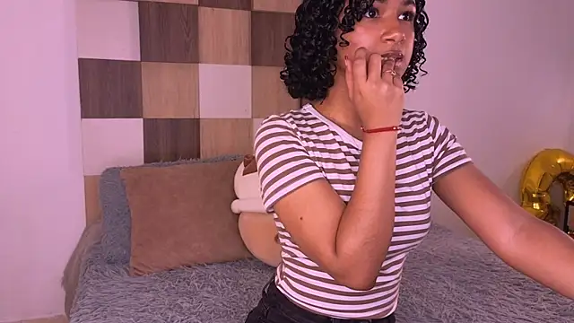 Adele Carter  online show from January 12, 2026, 12:01 pm