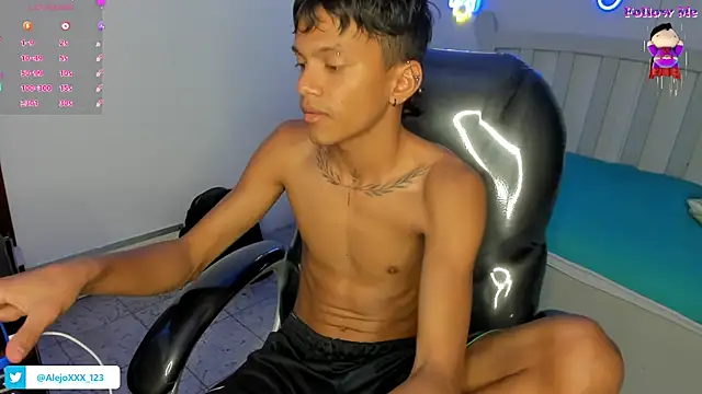 loistwink  online show from November 5, 2025, 4:59 am