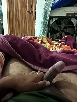 Snapshot of pintuS40 chatting on February 9, 2026, 9:13 pm pintuS40 online show from February 9, 2026, 9:13 pm