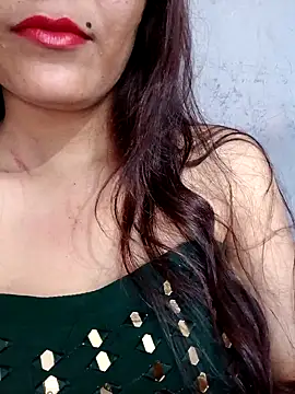 Snapshot of Reena_36788 chatting on December 9, 2024, 9:39 am Reena 36788 online show from December 9, 2024, 9:39 am