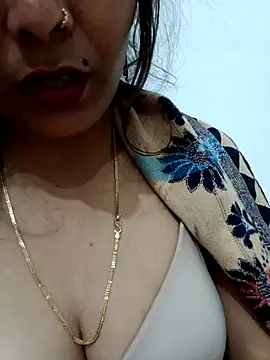 Snapshot of Reena_36788 chatting on December 12, 2024, 3:21 am Reena 36788 online show from December 12, 2024, 3:21 am