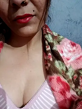 Snapshot of Reena_36788 chatting on December 5, 2024, 3:12 pm Reena 36788 online show from December 5, 2024, 3:12 pm