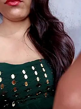 Snapshot of Reena_36788 chatting on December 6, 2024, 9:48 am Reena 36788 online show from December 6, 2024, 9:48 am