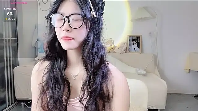 Luminous163 online show from October 10, 2025, 9:54 am