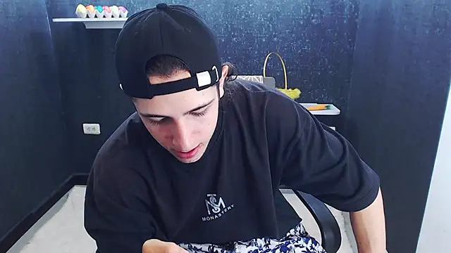 Kerverr  online show from January 16, 2026, 11:42 pm