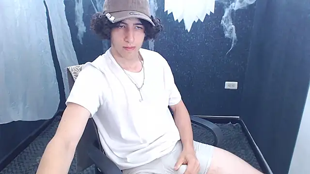 Kerverr  online show from November 1, 2025, 4:45 pm