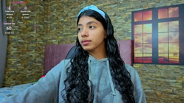 viktorya xue online show from December 14, 2025, 11:49 am