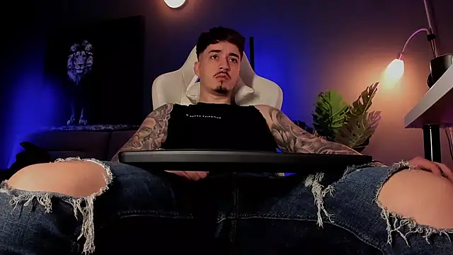 uptomatty online show from May 10, 2026, 7:12 am