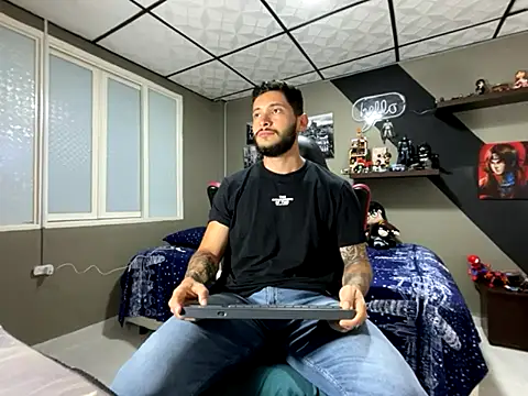 marcel crawford96 online show from November 16, 2025, 1:16 pm