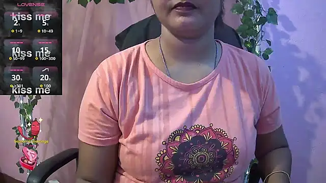 Snapshot of Pari-new chatting on June 1, 2026, 4:13 am Pari-new online show from June 1, 2026, 4:13 am