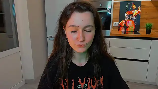 Snapshot of ameli_moon chatting on February 1, 2025, 2:13 pm ameli moon online show from February 1, 2025, 2:13 pm