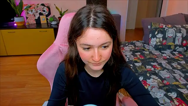 Snapshot of ameli_moon chatting on September 20, 2025, 2:00 pm ameli moon online show from September 20, 2025, 2:00 pm