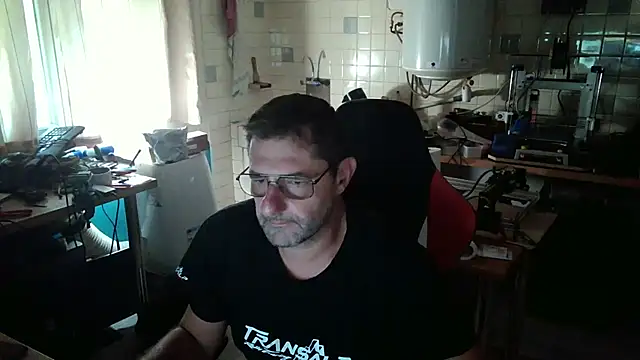 snork80 online show from September 19, 2025, 7:23 am