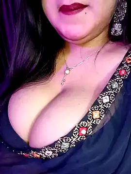 Snapshot of Suhanakhan00 chatting on February 19, 2025, 4:55 am Suhanakhan00 online show from February 19, 2025, 4:55 am