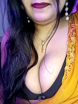 Snapshot of Suhanakhan00 chatting on February 22, 2025, 4:40 am Suhanakhan00 online show from February 22, 2025, 4:40 am