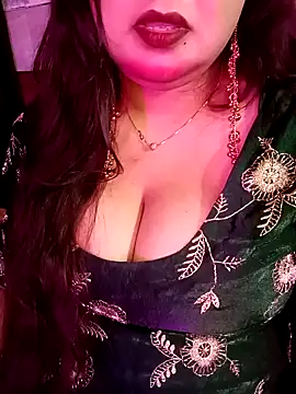 Suhanakhan00 online show from March 15, 2026, 6:42 am