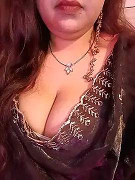 Suhanakhan00 online show from August 4, 2026, 10:09 am