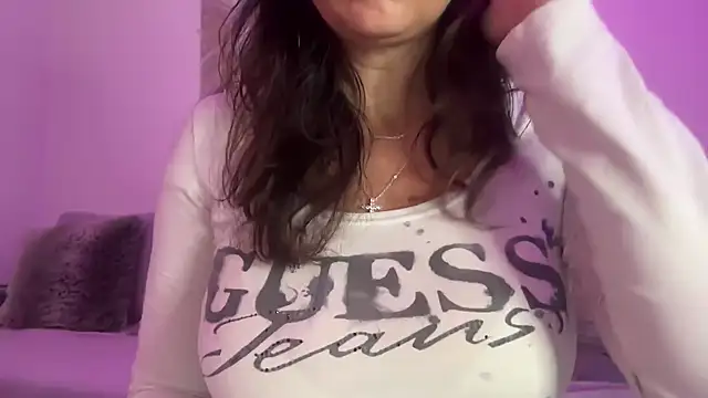 Snapshot of Serena_4you chatting on September 23, 2025, 9:11 pm Serena 4you online show from September 23, 2025, 9:11 pm