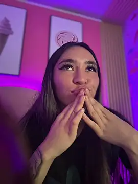 Sophie LS online show from January 11, 2026, 2:13 pm