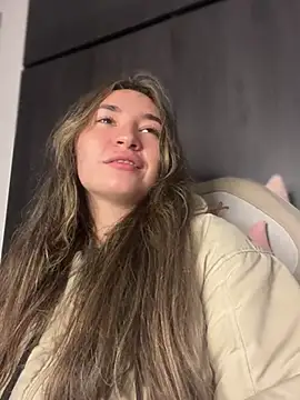 Sophie LS online show from February 26, 2025, 7:34 am