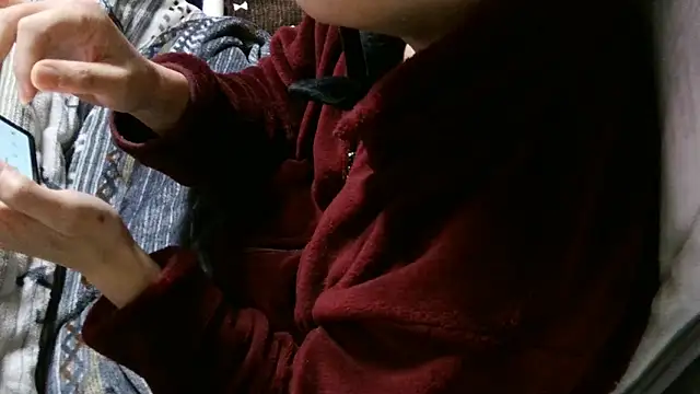 Snapshot of cinnabar_red chatting on April 6, 2026, 3:35 am cinnabar red online show from April 6, 2026, 3:35 am