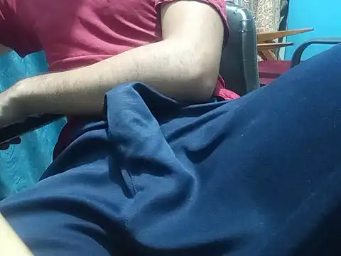 Snapshot of SALLY_OMAR_ chatting on May 27, 2026, 6:43 am SALLY OMAR online show from May 27, 2026, 6:43 am