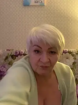 Snapshot of Laura_Millf chatting on February 2, 2025, 1:08 pm Laura Millf online show from February 2, 2025, 1:08 pm
