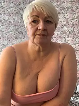 Snapshot of Laura_Millf chatting on February 15, 2025, 4:56 pm Laura Millf online show from February 15, 2025, 4:56 pm