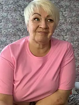 Snapshot of Laura_Millf chatting on February 14, 2025, 2:02 pm Laura Millf online show from February 14, 2025, 2:02 pm